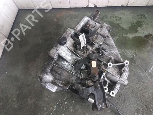 Used Gearbox HYUNDAI SANTA FÉ II (CM) 2.2 CRDi GLS (150 hp) 30113633