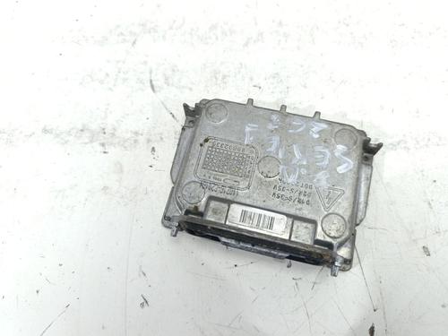 Centralita faros xenon BMW 1 (E87) 116 d (116 hp) 30923948