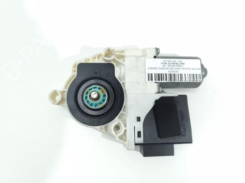 Motor do elevador de vidro frente direito Motor do elevador de vidro frente direito SEAT IBIZA III (6L1) 1.2 (64 hp) 36777740 36777740