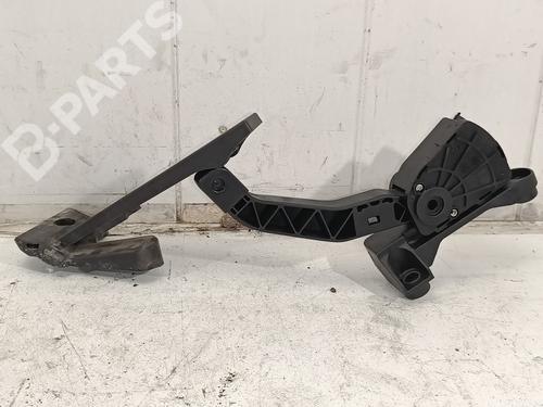 Used Pedal Pedal KIA CARENS IV 1.7 CRDi (116 hp) 10372416 10372416