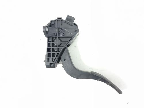 pedal-toyota-c-hr-_x1_-2016-36294923 main image