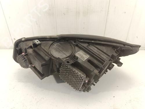 Right headlight BMW 2 Active Tourer (F45) 216 d | BP29631255C29 