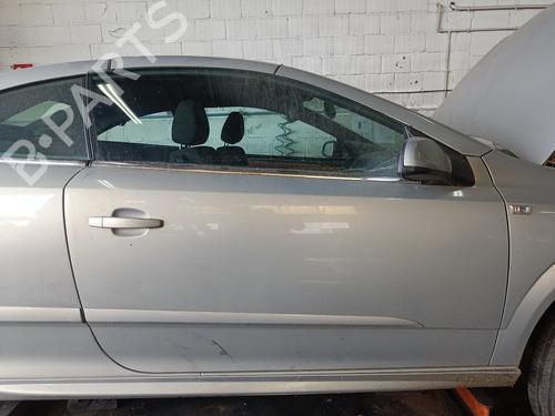 Used Right front door OPEL ASTRA H TwinTop (A04) 1.8 (L67) (140 hp) 29886007