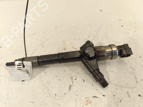 Used Injector NISSAN X-TRAIL I (T30) 2.2 DCi (114 hp) 28128922
