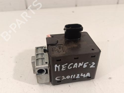 Used Electronic module RENAULT MEGANE II (BM0/1_, CM0/1_) [2001-2012]  22183001