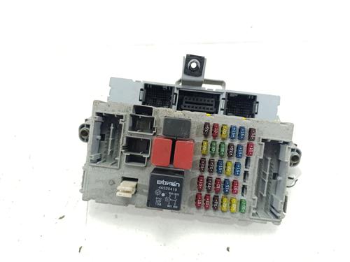 Used Fuse box ALFA ROMEO 147 (937_) 1.9 JTD (937.AXD1A, 937.BXD1A, 937.AXV1A, 937.BXB1A,... (115 hp) 31831696