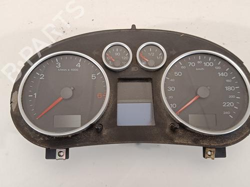 Compteur de vitesse AUDI A2 (8Z0) 1.4 (75 hp) 14367350