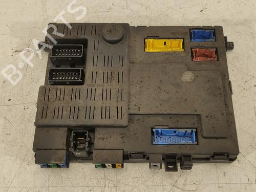 Used Fuse box CITROËN XSARA (N1) 1.6 16V (109 hp) 10039578