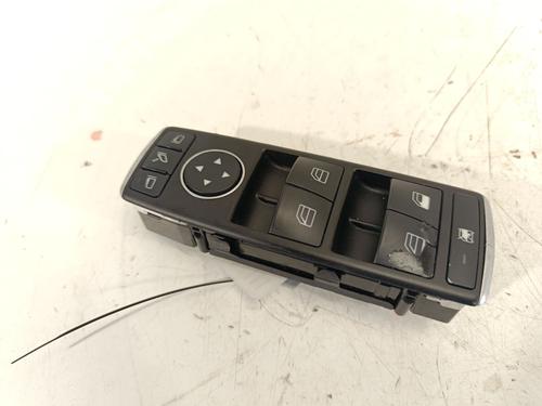 Used Left front window switch MERCEDES-BENZ CLA Coupe (C117) CLA 180 (117.342) (122 hp) 26501855