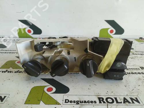 Used Climate control TOYOTA COROLLA (_E11_) 2.0 D-4D (CDE110_, CDE110R) (90 hp) 4445746