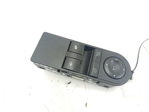 Used Left front window switch OPEL ASTRA H (A04) 1.7 CDTI (L48) (100 hp) 30923929
