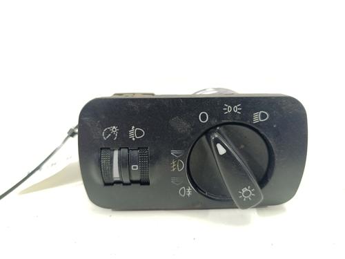 headlight-switch-seat-toledo-ii-1m2-1998-1999-2000-2001-2002-2003-2004-2005-2006-32331758 main image