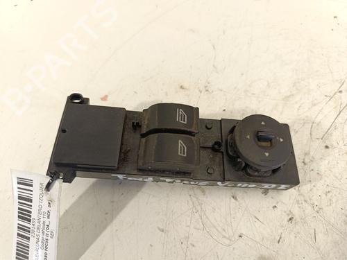 Used Left front window switch FORD FOCUS II (DA_, HCP, DP) 1.6 TDCi (90 hp) 26640205