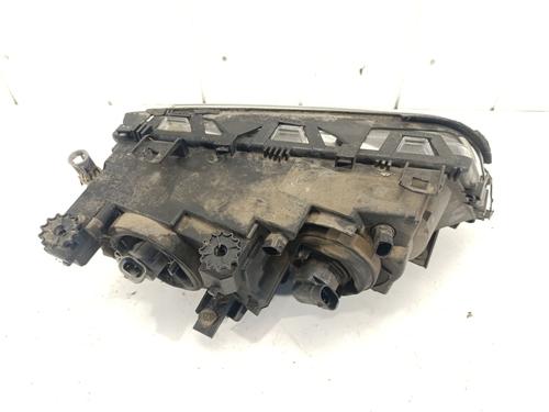 Left headlight BMW 3 (E46) 320 d | BP30044221C28