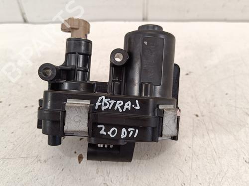 Used Throttle body OPEL ASTRA J (P10) [2009-2016]  13622466