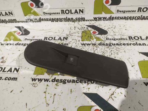 Used Right front window switch RENAULT CLIO IV (BH_) [2012-2021]  4070697