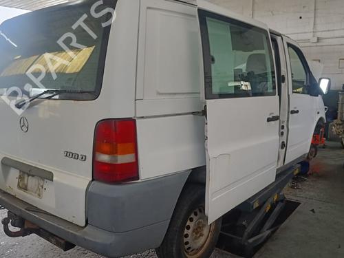 Fuse box MERCEDES-BENZ VITO Bus (W638)  | BP19496311E1 
