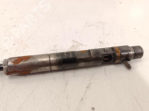 Injector RENAULT MEGANE II Saloon (LM0/1_)  | BP21770555M100 