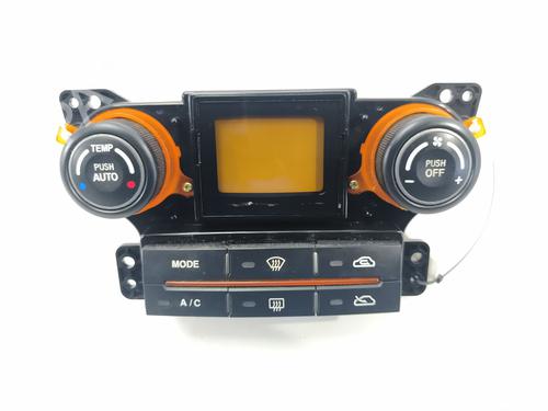 AC Styreenhet / Manøvreringsenhet AC Styreenhet / Manøvreringsenhet KIA CARENS III MPV (UN) 2.0 CRDi 140 (140 hp) 33552629 33552629