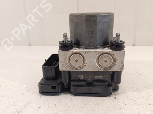 Used ABS pump MERCEDES-BENZ GLA-CLASS (X156) GLA 220 CDI (156.903) (170 hp) 17522545