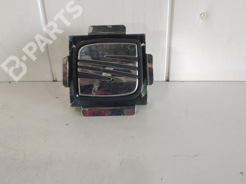 Used Tailgate handle Tailgate handle SEAT TOLEDO IV (KG3) 1.6 TDI (105 hp) 7966049 7966049