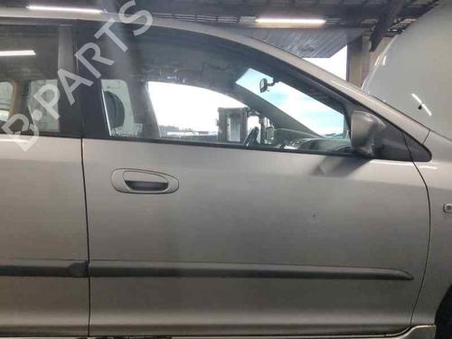 Dør høyre foran HONDA CIVIC VII Hatchback (EU, EP, EV) 1.7 CTDi (EP4, EU9) (100 hp) 28545051
