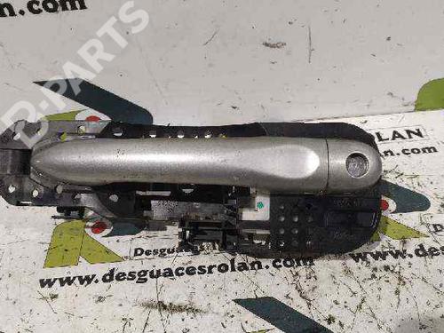 front-left-exterior-door-handle-renault-megane-iii-hatchback-bz01_-b3_-15-dci-806070032r-2008-5394608 main image