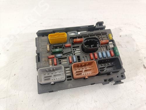 Used Fuse box PEUGEOT 308 I (4A_, 4C_) 1.6 16V (120 hp) 24507824