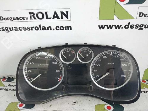 Used Instrument cluster PEUGEOT 307 (3A/C) [2000-2012]  4052511