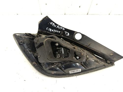 Right taillight OPEL ASTRA H (A04) 1.7 CDTI (L48) | BP26449332C35 