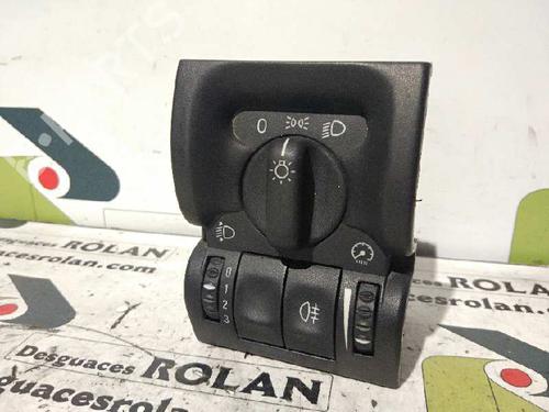Used Headlight switch OPEL VECTRA B (J96) [1995-2004]  4054670