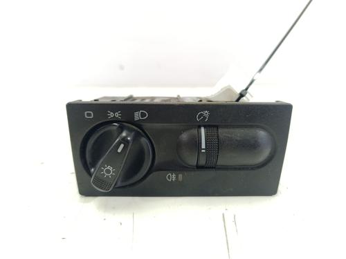 Used Headlight switch VW GOLF III (1H1) 1.6 (101 hp) 31754674