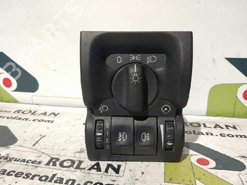 Used Headlight switch OPEL VECTRA B (J96) [1995-2004]  4054671