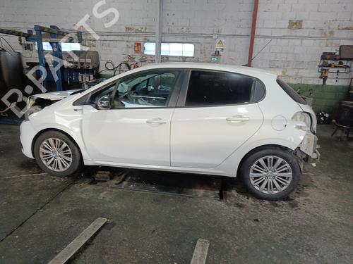 Guarda-lamas trás direito PEUGEOT 208 I (CA_, CC_) | BP30808906C44