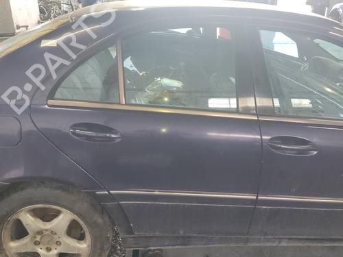 Used Right rear door MERCEDES-BENZ C-CLASS (W203) [2000-2007]  20223981