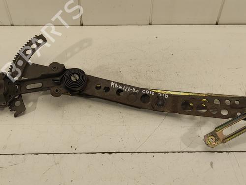 Used Front right window mechanism MERCEDES-BENZ 123 Saloon (W123) 240 D (123.123) (72 hp) 8959944
