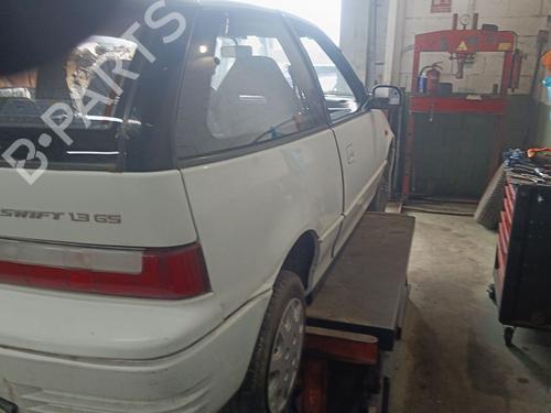 Blinker vorne rechts SUZUKI SWIFT II Hatchback (EA, MA) 1.3 (SF 413) | BP27833021C33 