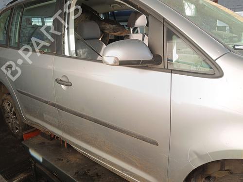 right-front-door-vw-touran-1t1-1t2-2003-2004-2005-2006-2007-2008-2009-2010-2011-29886003 main image