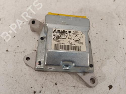 Used ECU airbags RENAULT LAGUNA II (BG0/1_) 1.9 dCi (BG08, BG0G) (120 hp) 11770363