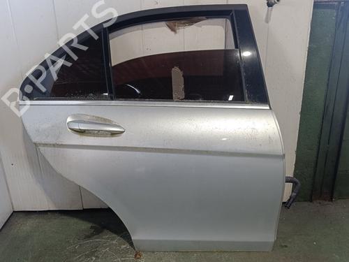 Used Right rear door MERCEDES-BENZ C-CLASS (W204) [2007-2015]  18696352