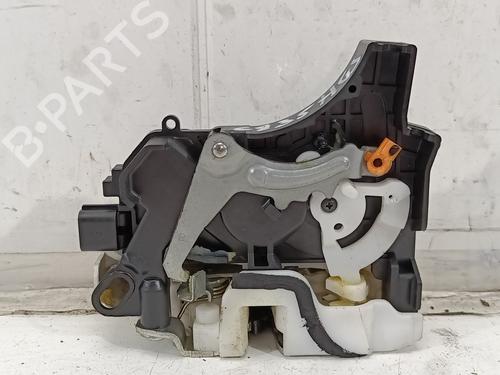 Front right lock MITSUBISHI OUTLANDER II (CW_W) 2.2 DI-D 4WD 5715A684