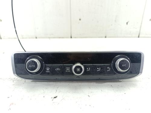 Used Climate control AUDI A3 Limousine (8VS, 8VM) 2.0 TDI (150 hp) 30169468