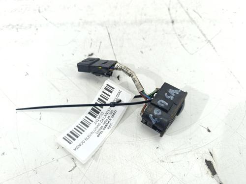 Used Left front window switch OPEL CORSA B (S93) 1.4 i (F08, F68, M68) (60 hp) 32470611