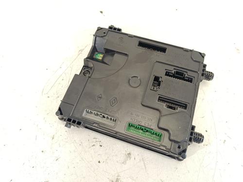 Used Fuse box RENAULT LAGUNA III (BT0/1) 2.0 dCi (BT01, BT08, BT09, BT0E, BT0K, BT12, BT1C, BT1D,... (150 hp) 27241845