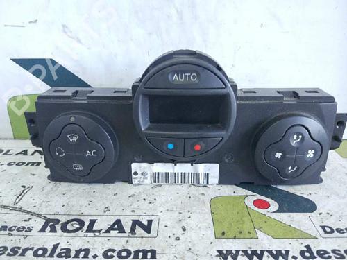 Used Climate control RENAULT MEGANE II (BM0/1_, CM0/1_) [2001-2012]  4055730