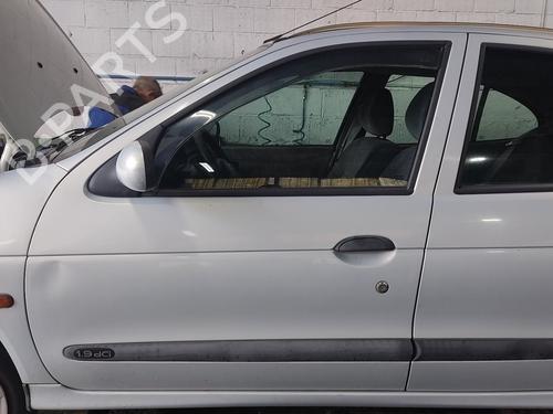 Used Left front door RENAULT MEGANE I (BA0/1_) [1995-2004]  20224135