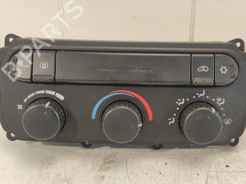 Commande Chauffage CHRYSLER VOYAGER IV (RG, RS) 2.5 CRD (141 hp) 9704046