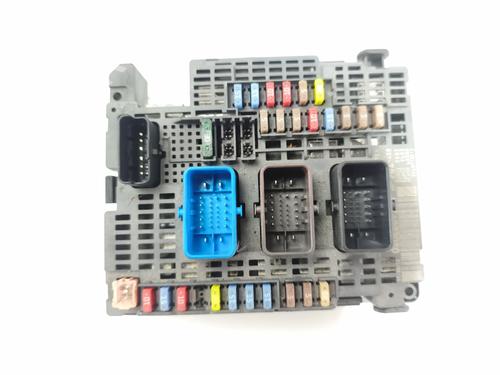 fuse-box-peugeot-508-i-8d_-2010-2011-2012-2013-2014-2015-2016-2017-2018-40183975 main image