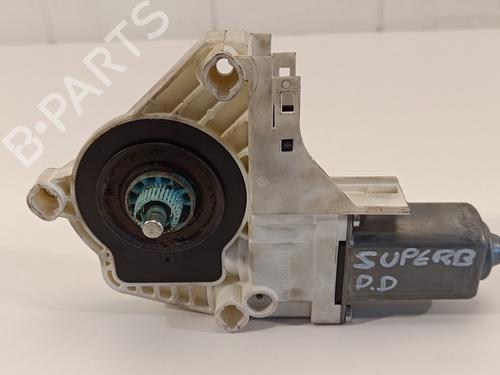 Right front window motor SKODA SUPERB II (3T4) 2.0 TDI 16V | BP13882404E20 