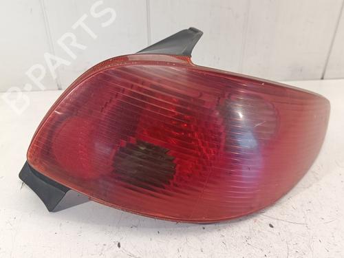 Højre baglygte PEUGEOT 206 Hatchback (2A/C) [1998-2012]  18133009